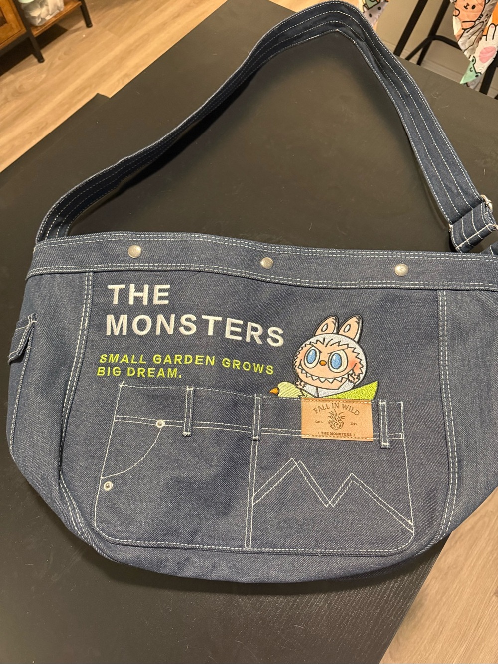 Pop Mart The Monsters Into The Wild Purse